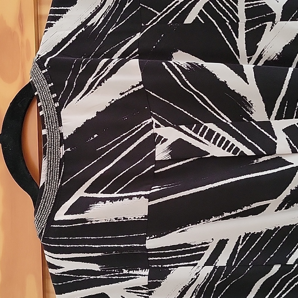 Dress - Picture 4 of 5